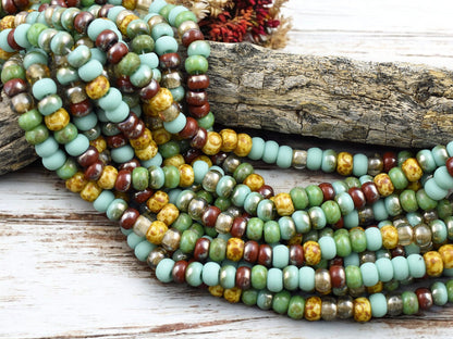 2/0 Aged Adelle Picasso Mix Seed Beads (21" Strand)