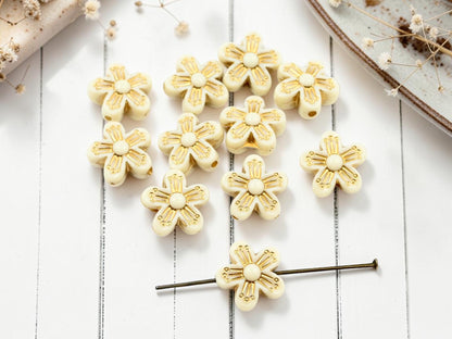 *15*16mm Gilded Ivory Acrylic Flower Beads