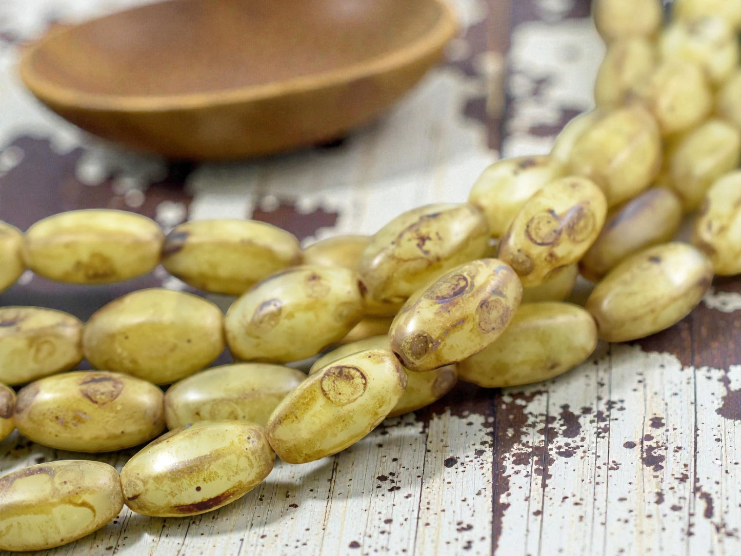 *10* 20x13mm Caramel Picasso Wedged Oval Beads