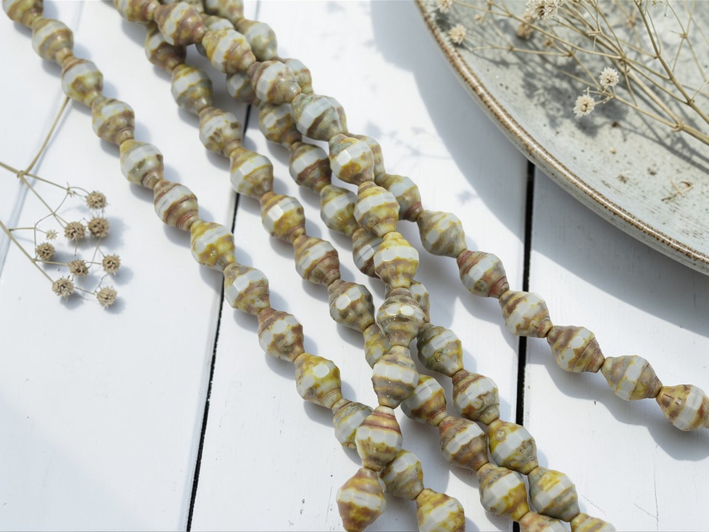 *18* 11x8mm Gray Silk Picasso Turbine Beads