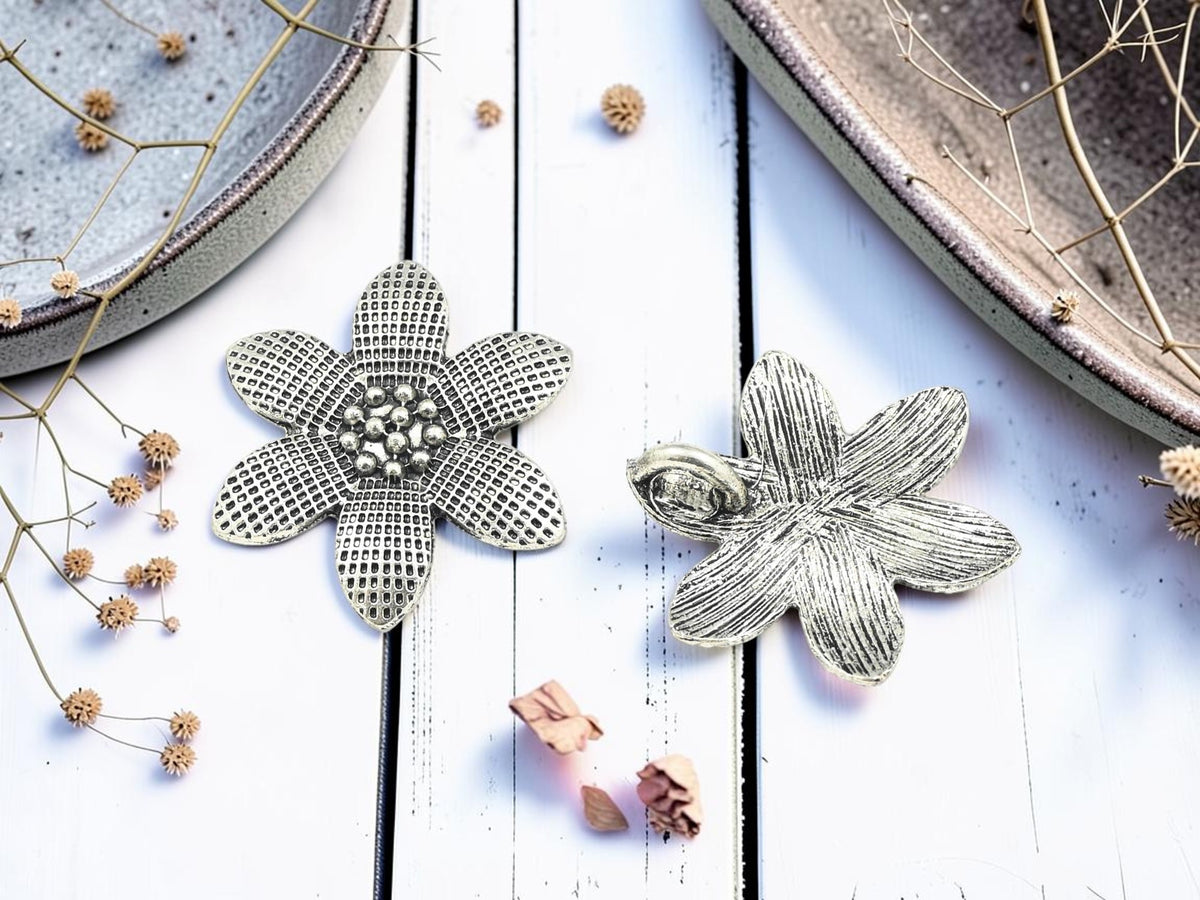 33mm Antique Silver Flower Pendants