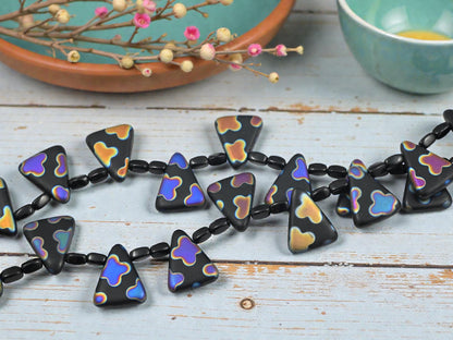 *12* 19x14mm Matte Jet Sliperit Top Drilled Triangle Beads