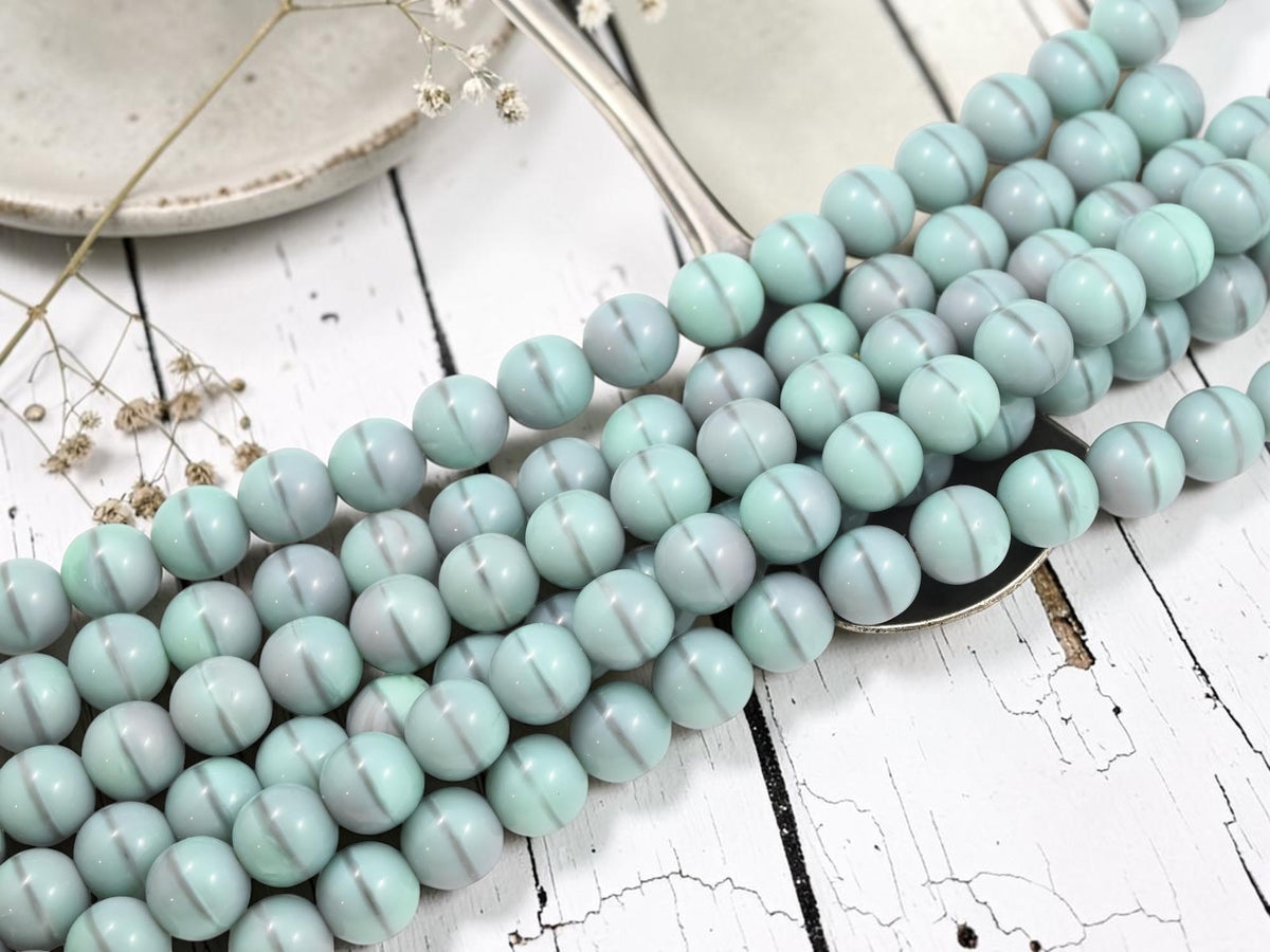 *18* 8mm Gray Mint Round Druk Beads