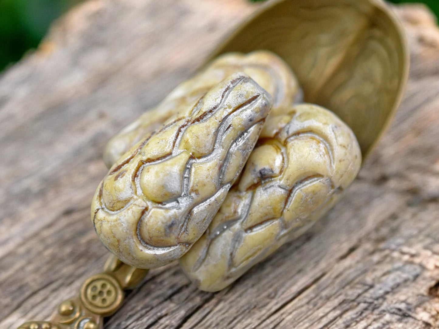 *6* 25x12mm Champagne Alabster Mermaid Scale Large Drop Beads