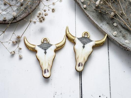 *10* 22x21mm Black and Cream Enamel Cow Head Charms
