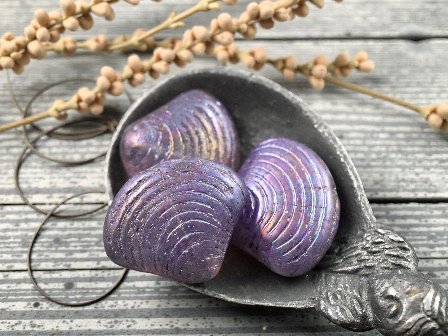 *8* 15x18mm Metallic Purple Washed Thistle Sea Shell Beads