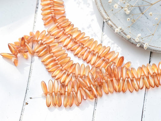 *50* 3x11mm Crystal Chili Pepper Celsian Dagger Beads