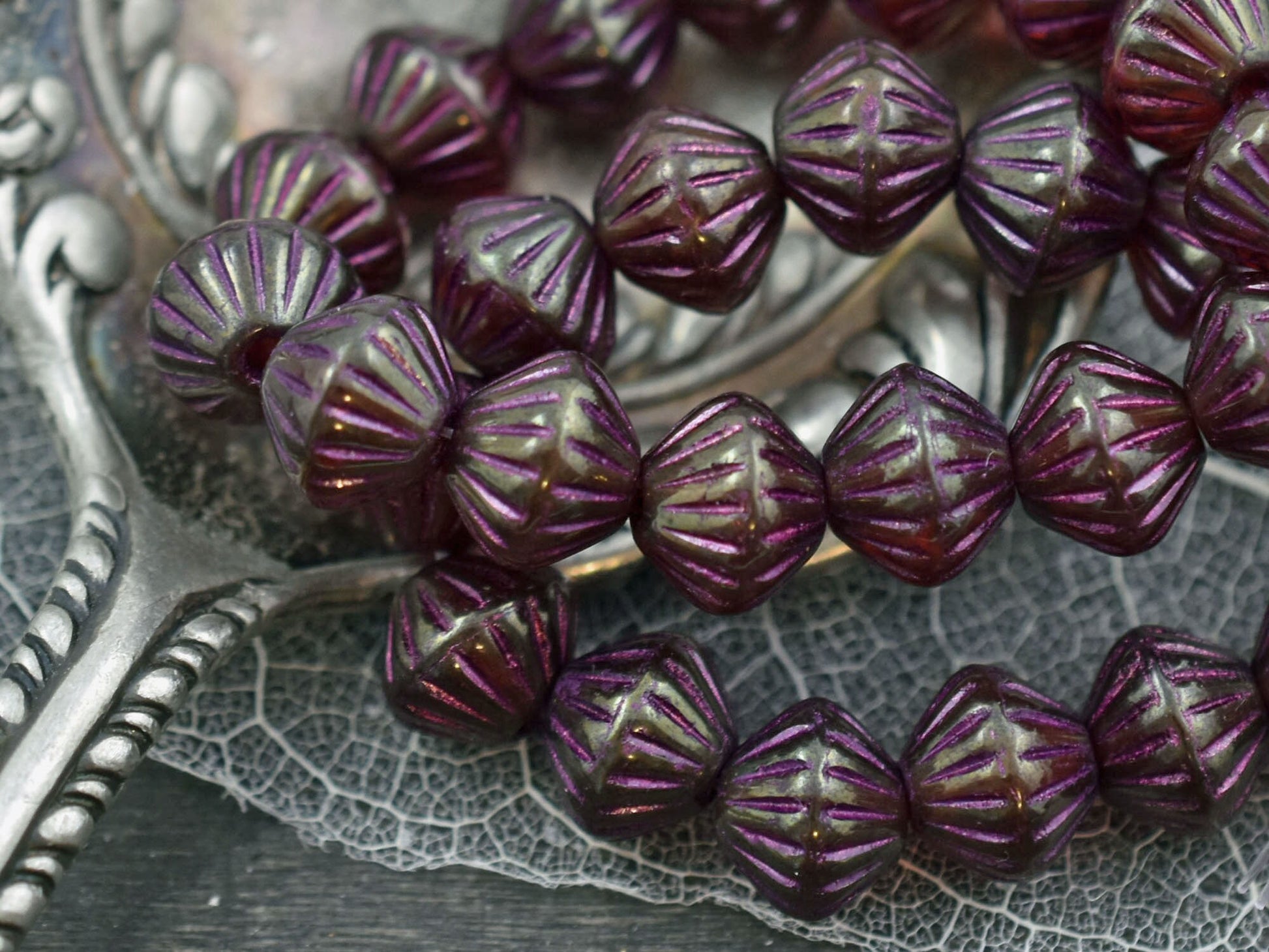 Large Hole Beads - Czech Glass Beads - NEW Czech Beads - Bicone Beads - 9mm - 10pcs (4583)