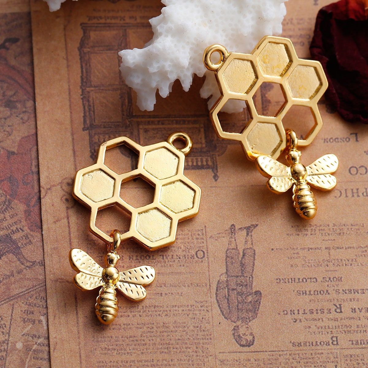 *5* 46x24mm Gold Plated Bee Honeycomb Charms