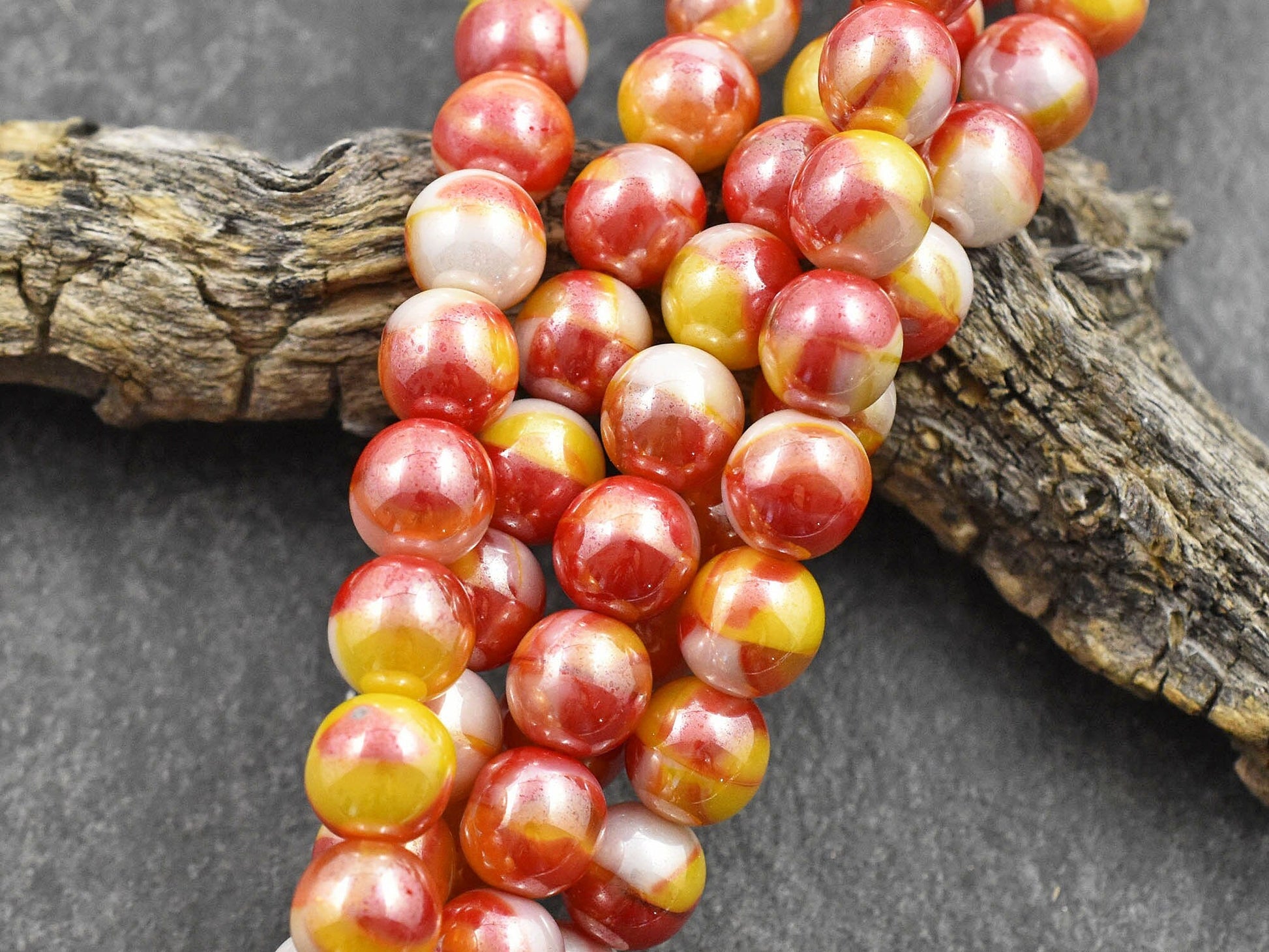 37x28mm Wood Resin Teardrop Pendant (Royal Blue)