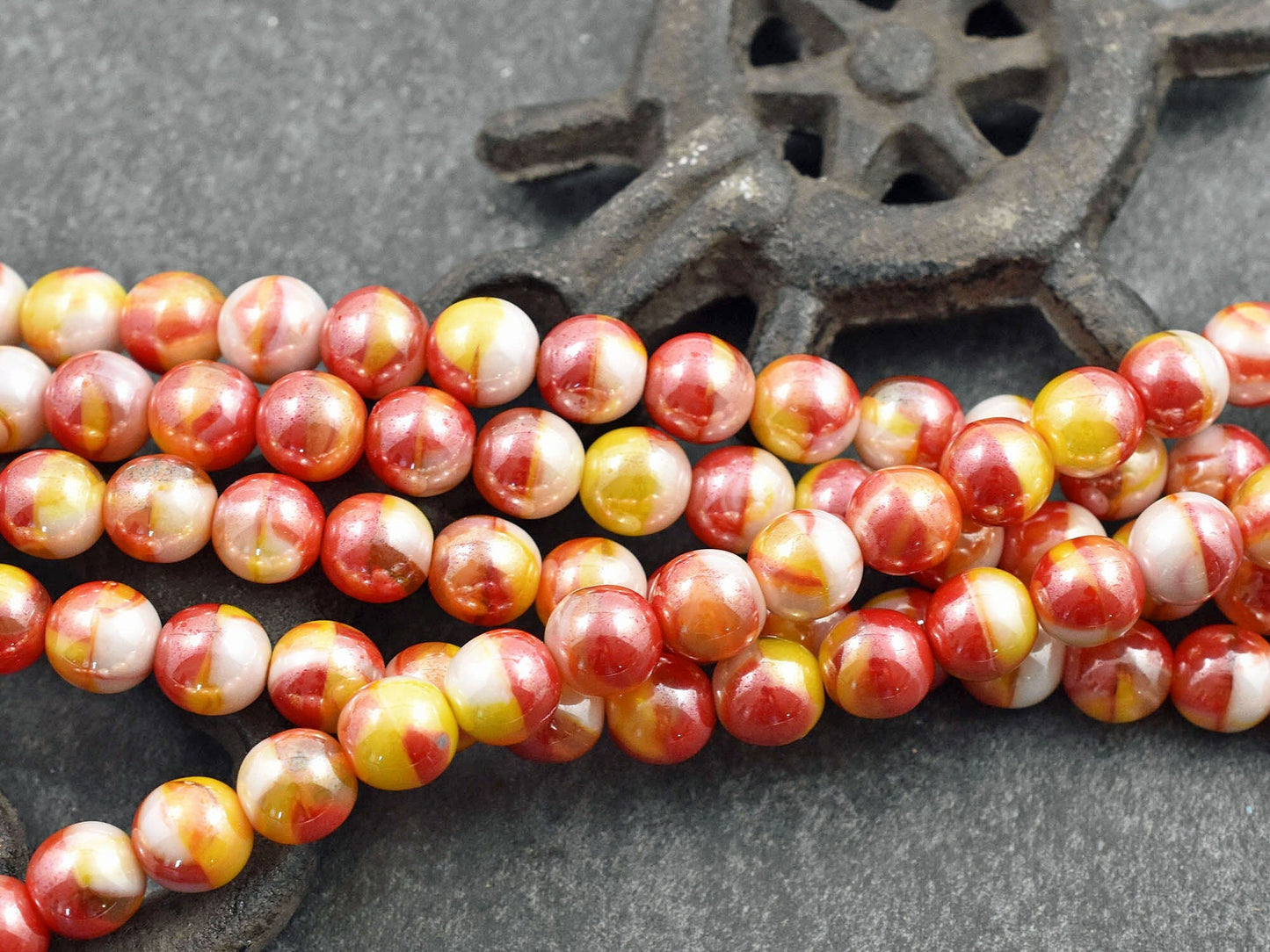 37x28mm Wood Resin Teardrop Pendant (Royal Blue)