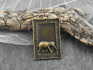 Elephant Pendant - Amulet Pendant - Metal Pendant - Bronze Pendant - 32x22mm - 10pcs - (B293)