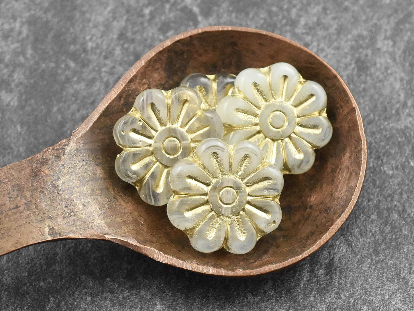 Flower Beads - Czech Glass Beads - Focal Beads - Czech Glass Flowers - Daisy Beads - 18mm - 6pcs - (4191)