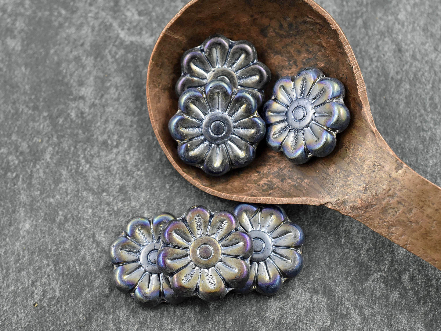Czech Glass Beads - Flower Beads - Focal Beads - Czech Glass Flowers - Daisy Beads - 18mm - 6pcs - (A60)