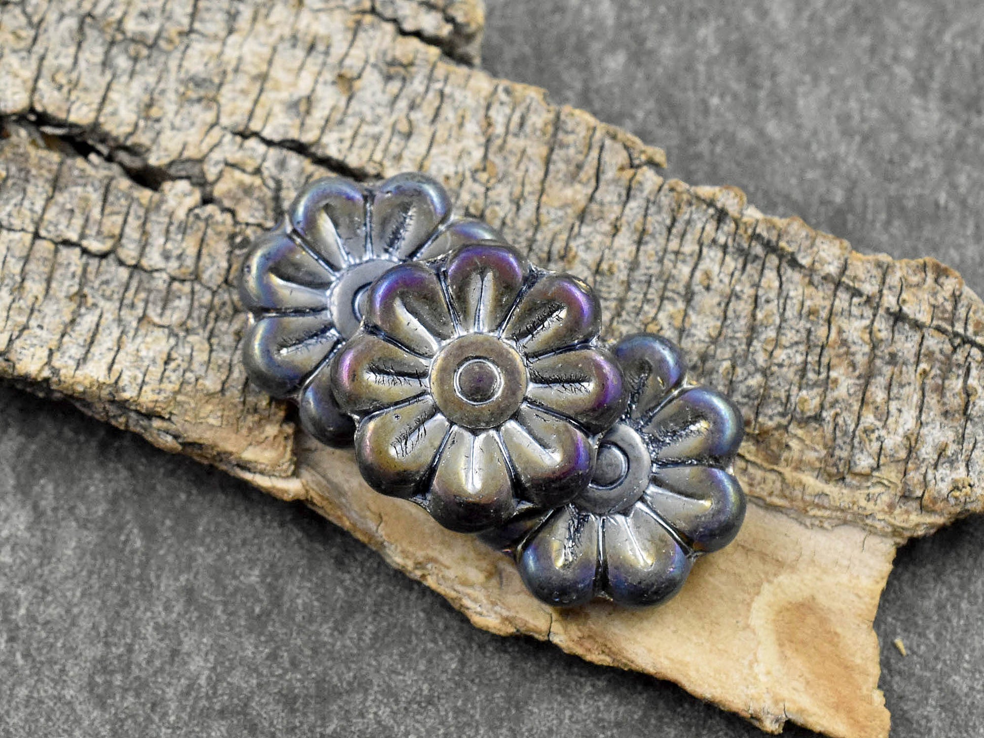 Czech Glass Beads - Flower Beads - Focal Beads - Czech Glass Flowers - Daisy Beads - 18mm - 6pcs - (A60)