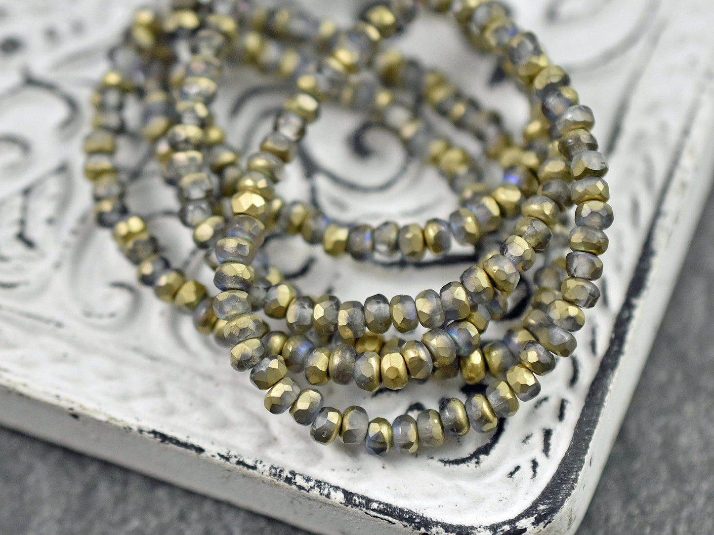 Czech Glass Beads - Micro Spacers - Spacer Beads - Glass Spacers - 2x3mm - 50pcs - (3670)