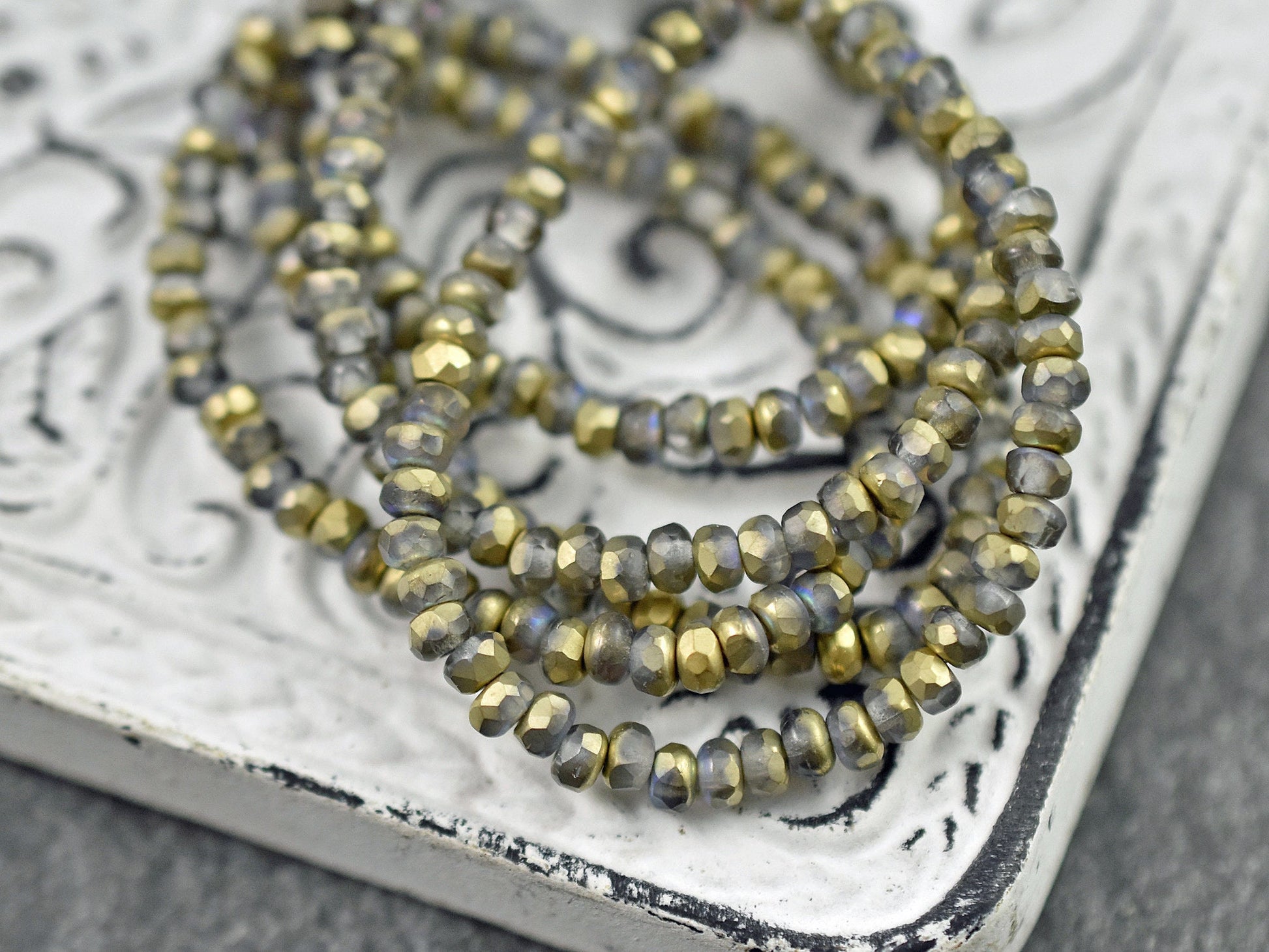 Czech Glass Beads - Micro Spacers - Spacer Beads - Glass Spacers - 2x3mm - 50pcs - (3670)