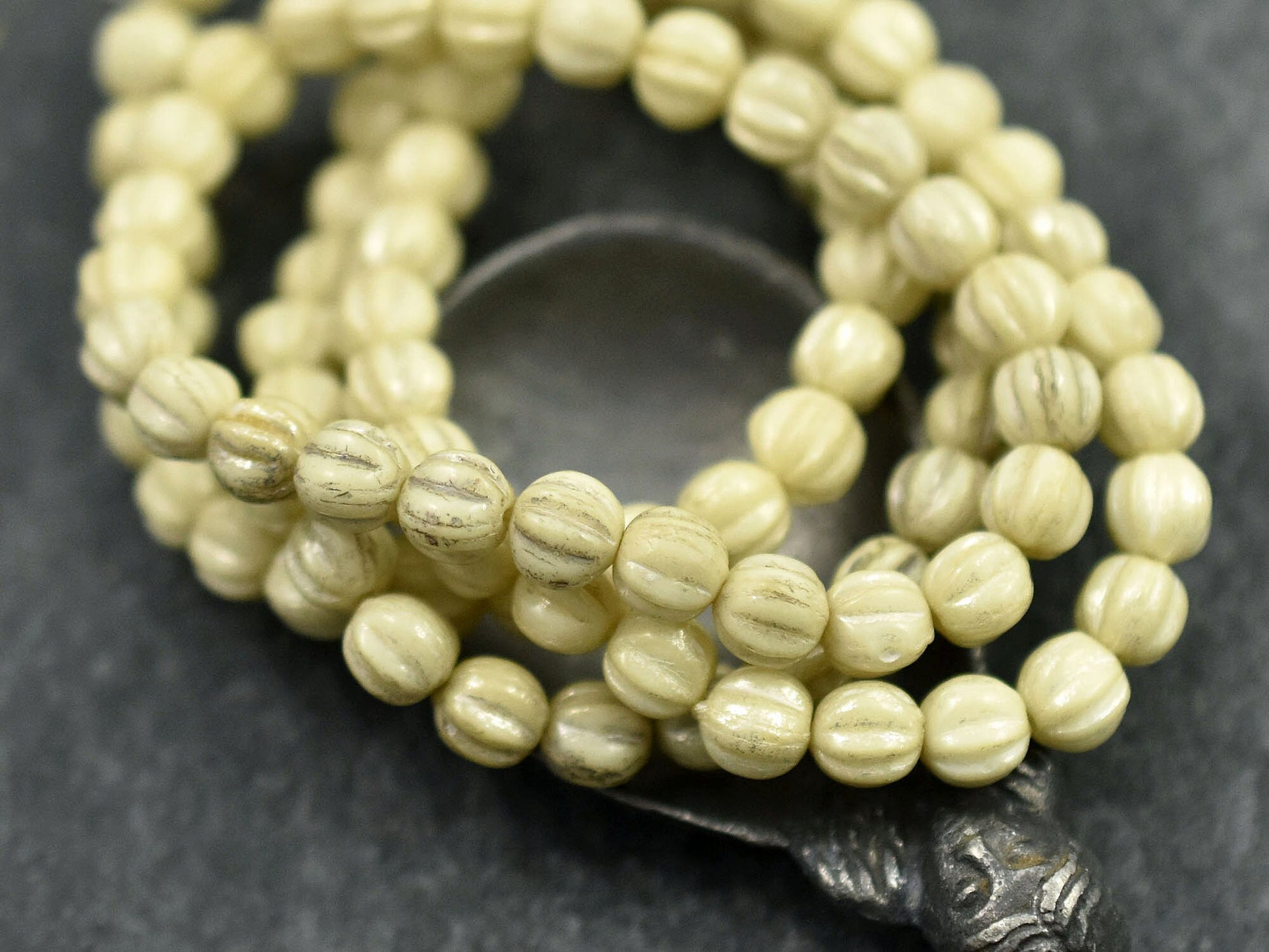 Picasso Beads - Melon Beads - Czech Glass Beads - Round Beads - Red Picasso - 5mm - 25pcs - (833)