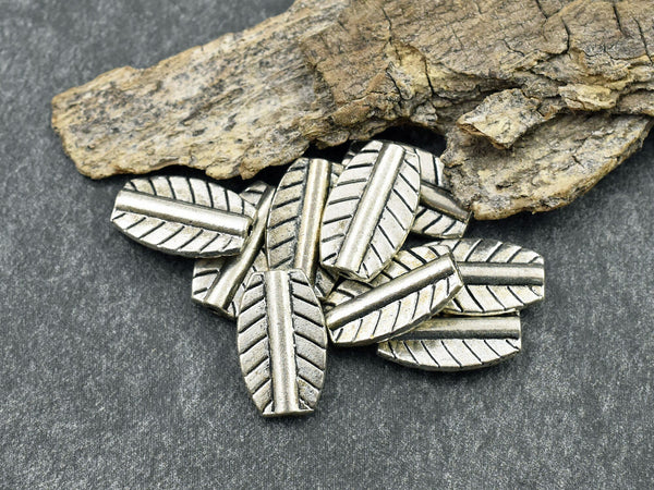Metal Beads - Silver Beads - Antique Silver - Pewter Beads - Leaf Beads - Silver Metal Beads - 10pcs - 16x10mm - (B852)