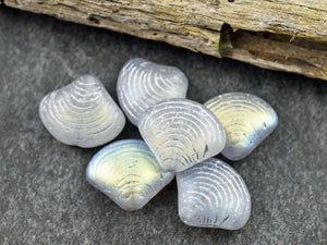 Czech Glass Beads - Sea Shell Beads - Scallop Shell Beads - 15x18mm - 8pcs - (B391)