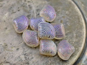 Czech Glass Beads - Sea Shell Beads - Scallop Shell Beads - 15x18mm - 8pcs - (B460)