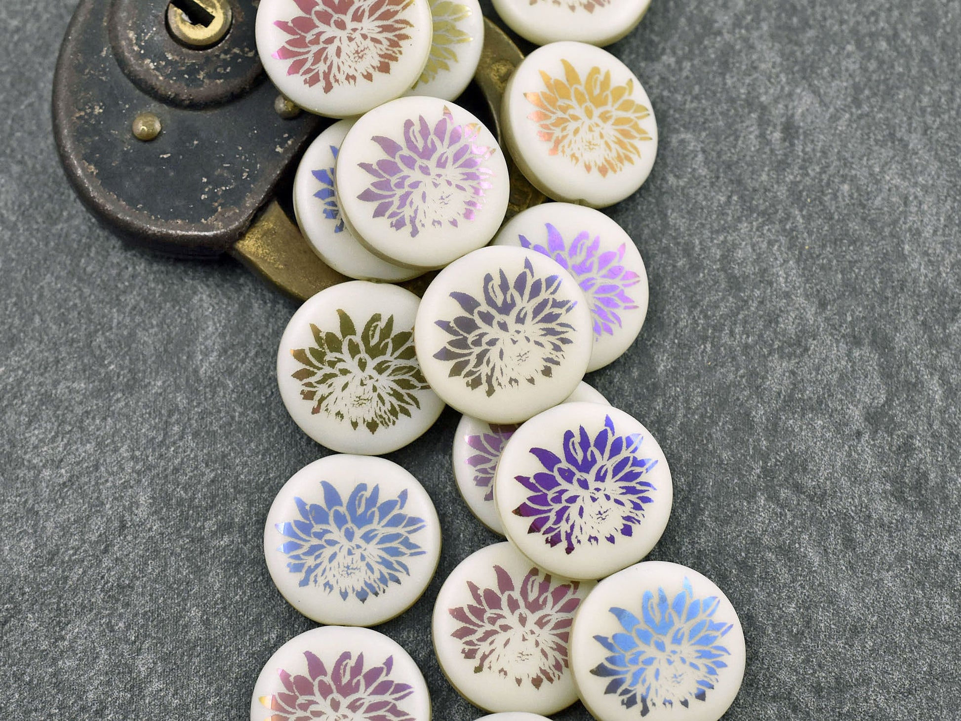 Czech Glass Beads - Dahlia Flower Beads - Floral Beads - Focal Beads - Laser Etched Beads - Coin Beads - 17mm - 8pcs - (B327)
