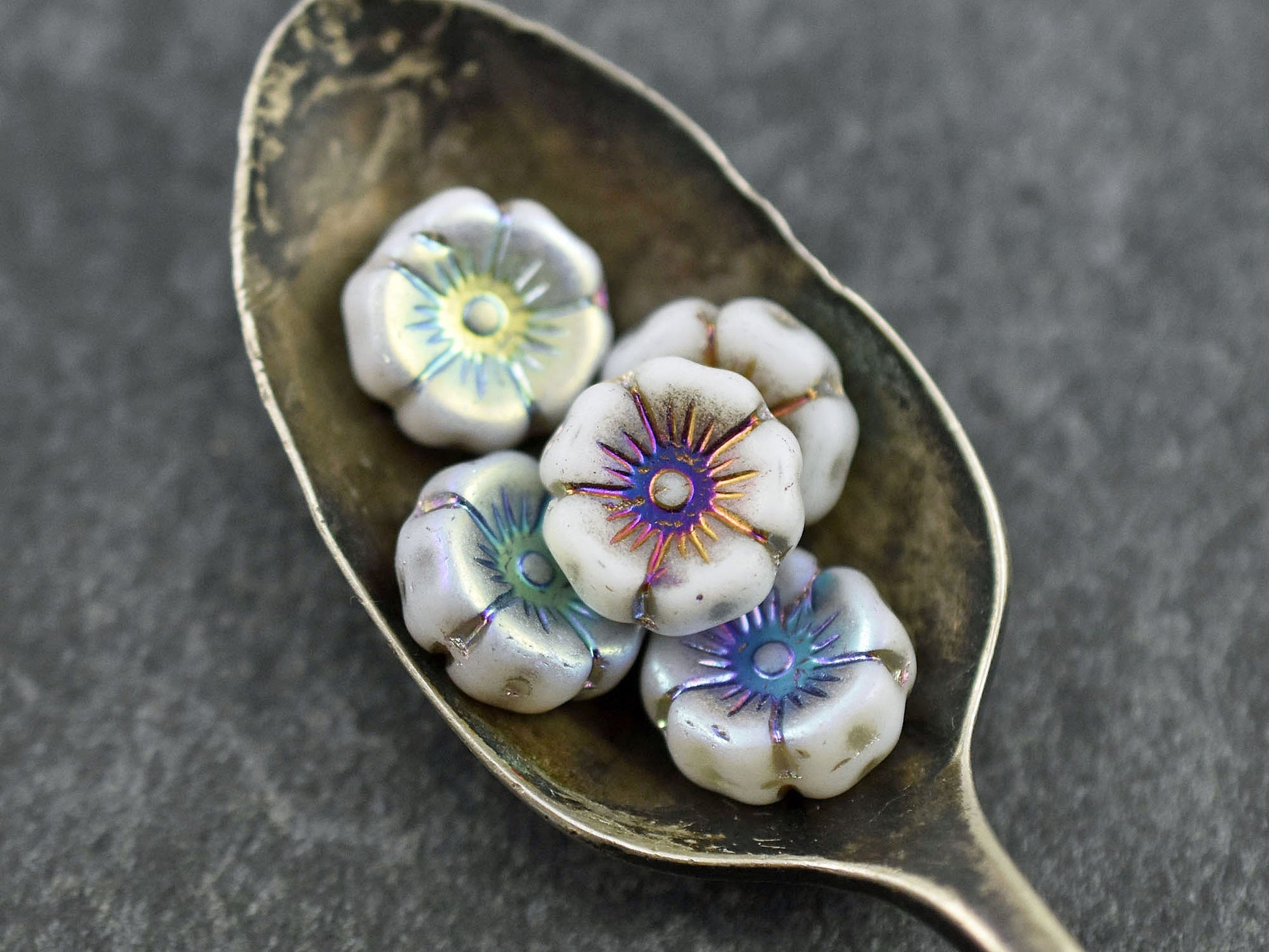 Picasso Beads - Czech Glass Beads - Flower Beads - Hawaiian Flowers - Czech Flowers - 12pcs - 12mm - (3925)