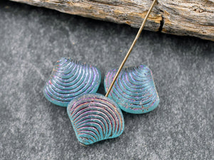 Czech Glass Beads - Sea Shell Beads - Scallop Shell Beads - 15x18mm - 8pcs - (5601)