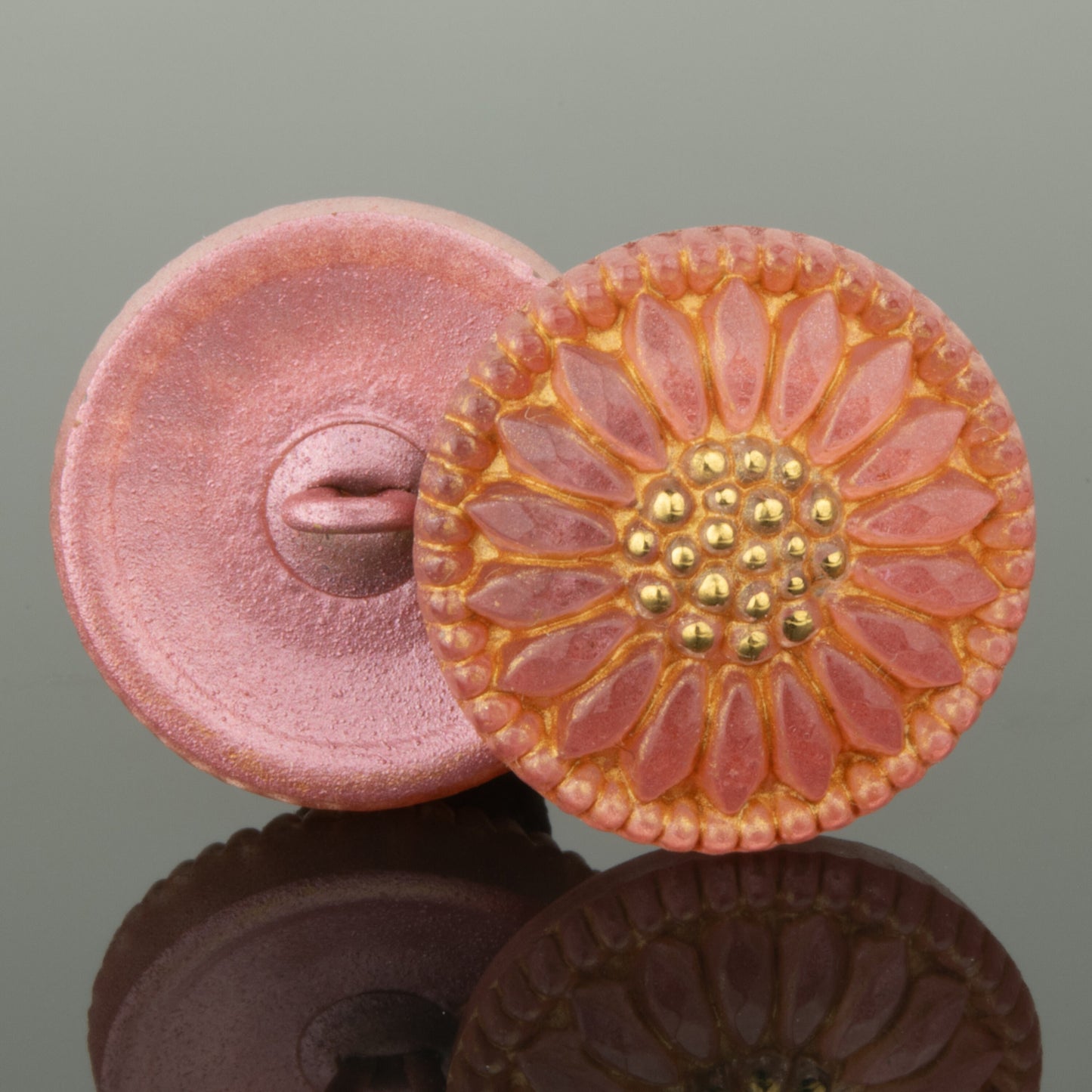 Czech Glass Buttons - Shank Buttons - Artisan Button - Handmade Button - 18mm - (1038) 1pcs