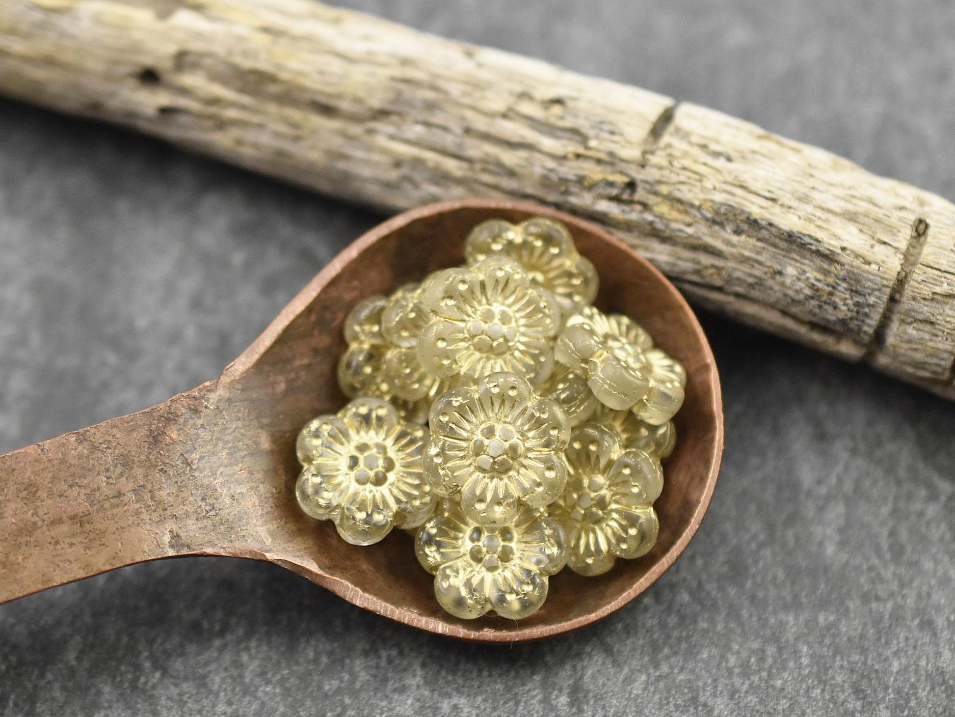 Czech Glass Beads - Wildflower Beads - Floral Beads - Picasso Beads - Czech Glass Flowers - 14mm - 12pcs - (B430)