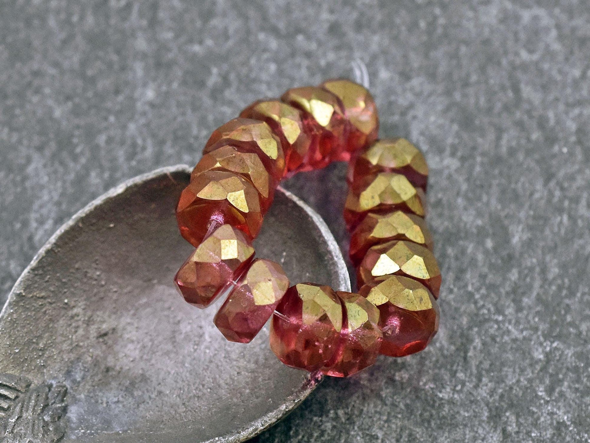 Heishi Beads - Czech Glass Beads - Fire Polished Beads - Rondelle Beads - 6x4mm - 15pcs - (2817)