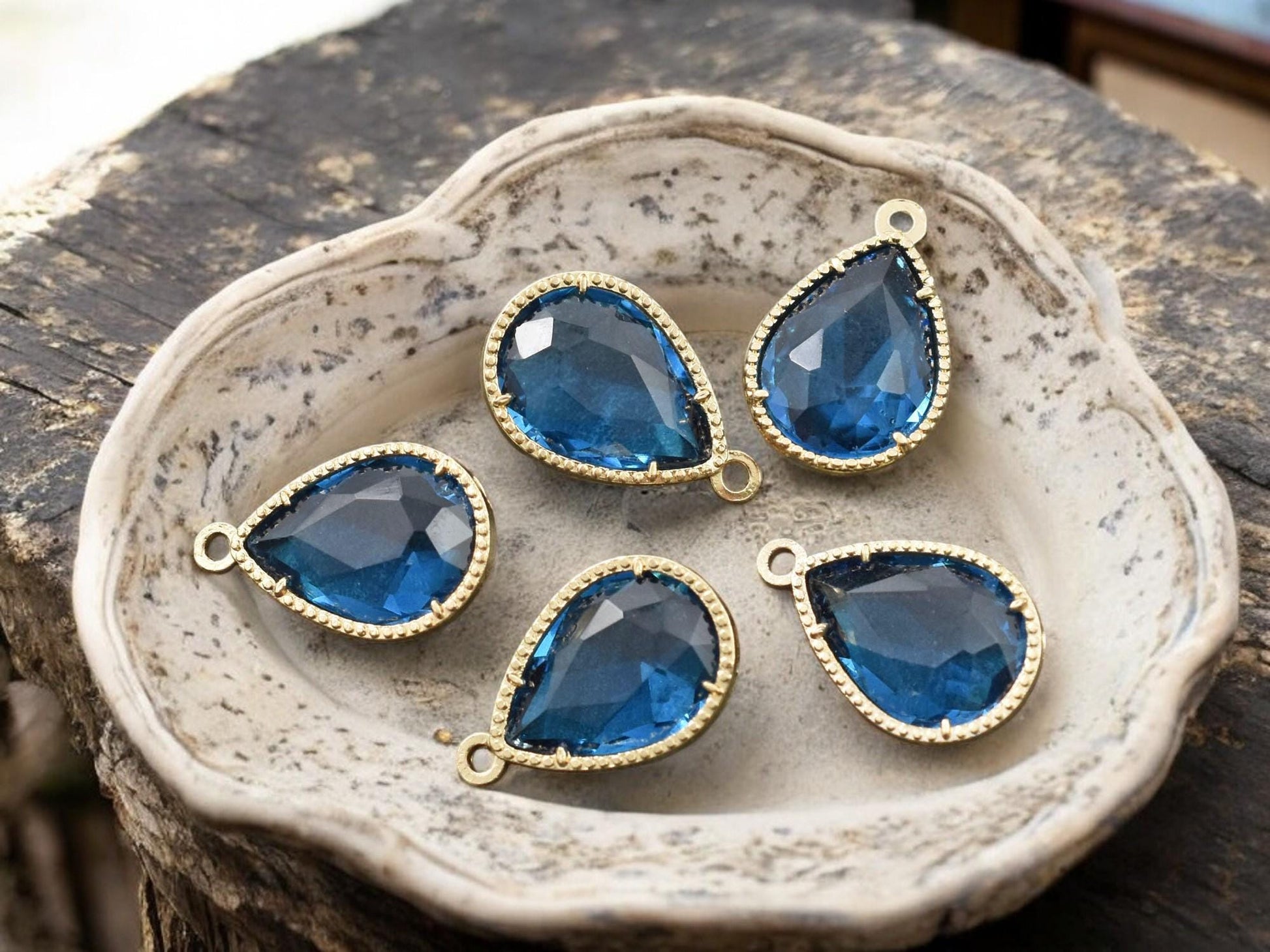 Glass Charms - Bezel Charm - Teardrop Charm - Gold Pendant - 18x12mm - 5pcs - (5682)