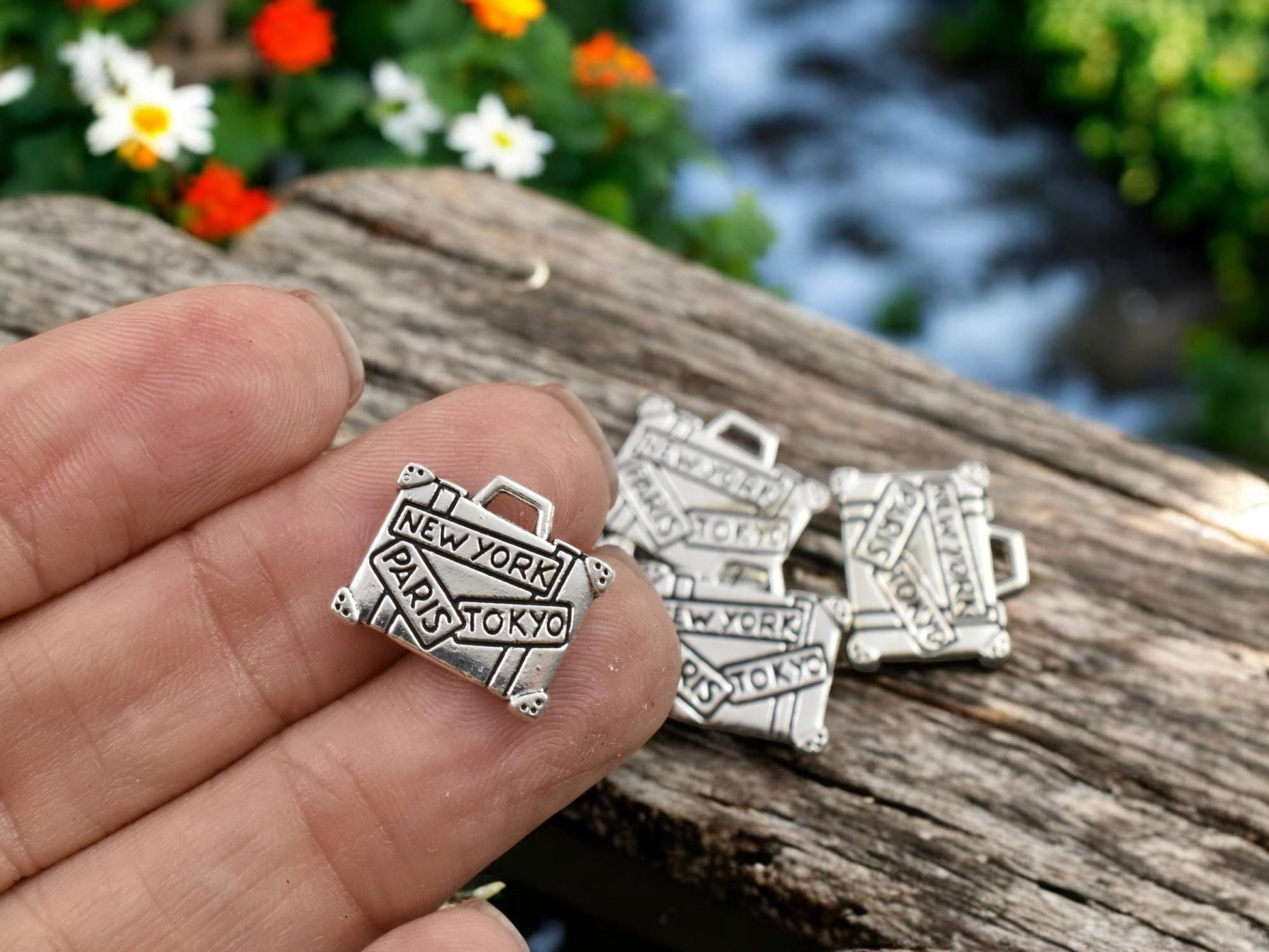 Metal Charms - Silver Charms - Travel Charms - Luggage Charms - 16x14mm - 20pcs - (5221)
