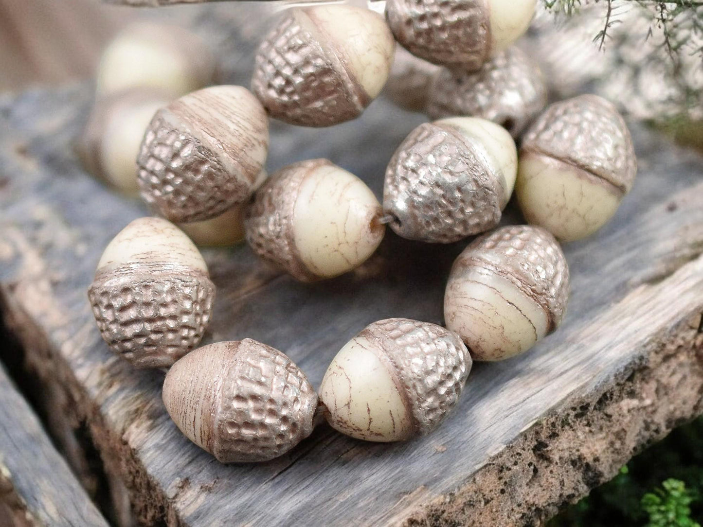 *8* 10x12mm Silvered Peach Washed Ivory Acorn Oval Beads