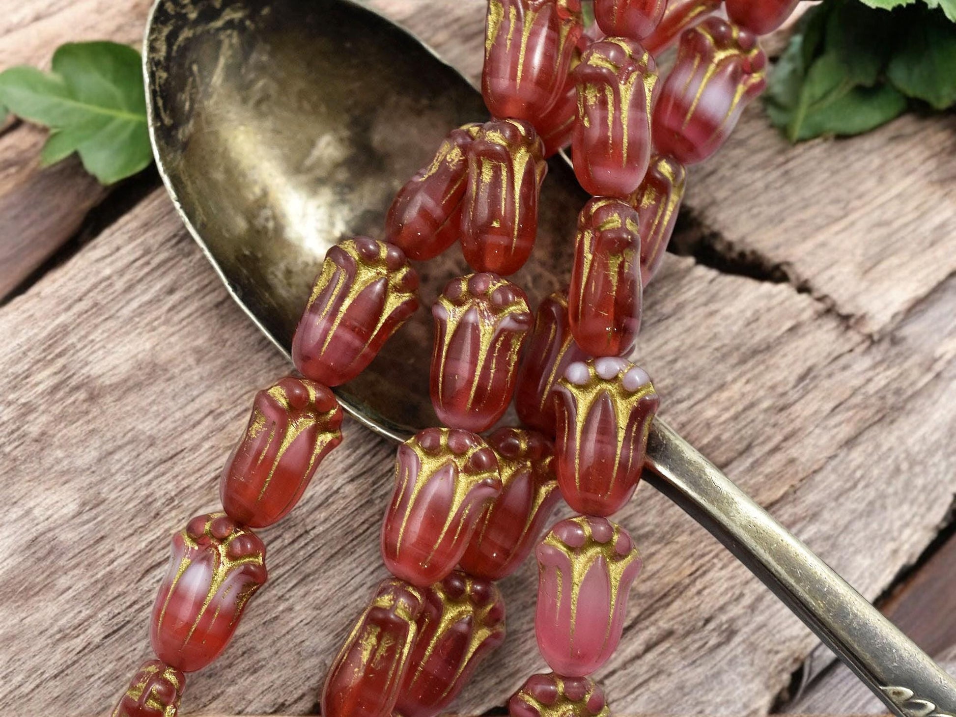 Czech Glass Beads - Flower Beads - Tulip Beads - Czech Glass Flowers - Czech Flower Beads - 12x8mm - (2619)