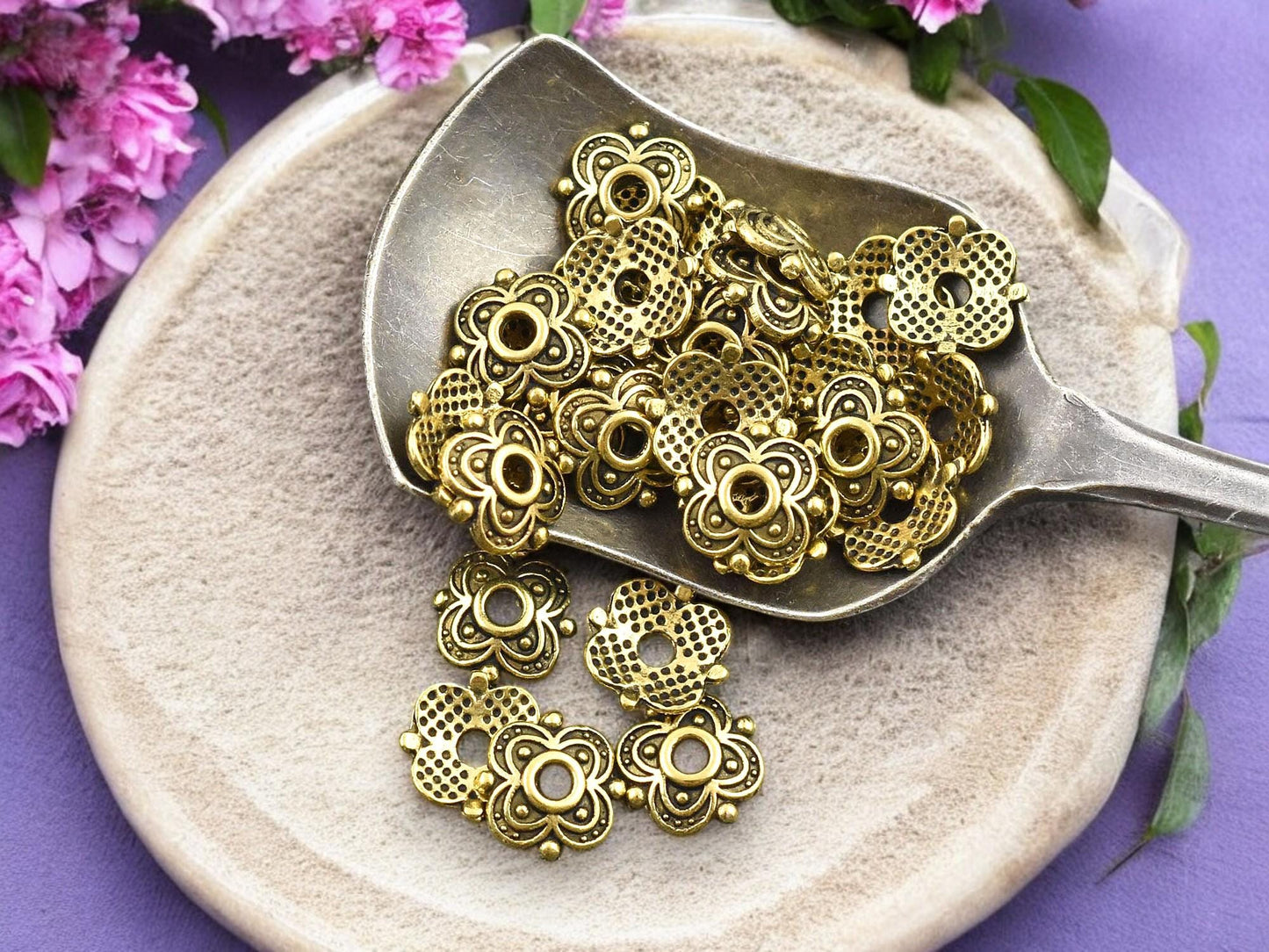 *100* 8mm Antique Gold Bead Caps