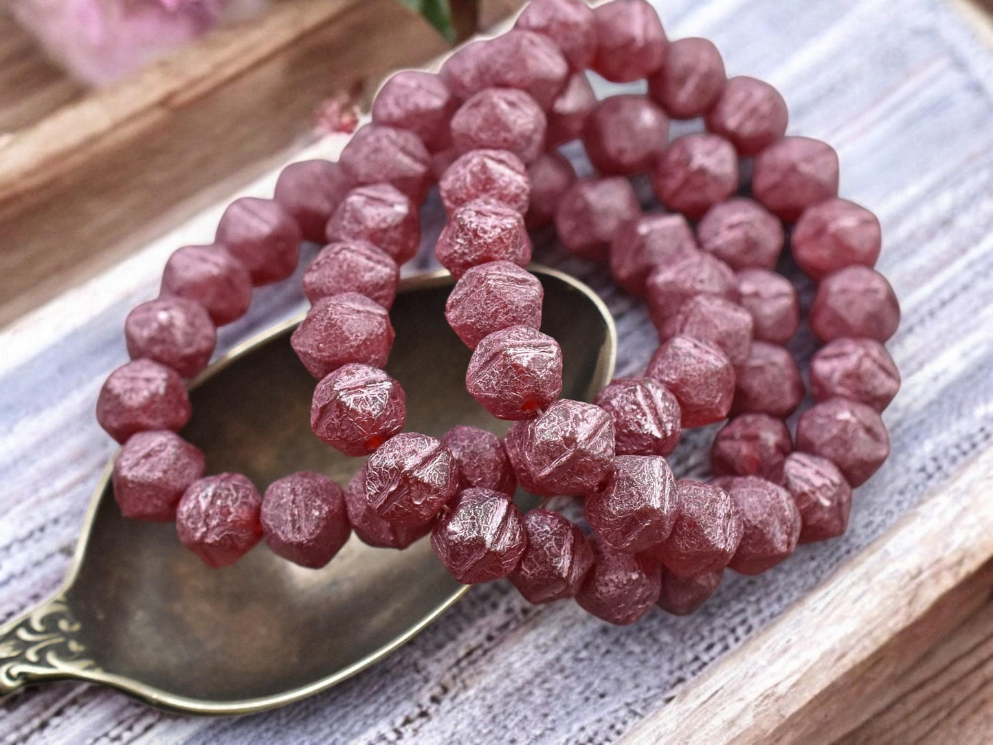 *20* 8mm Metallic Pink Washed Etched Ruby Red English Cut Round Beads