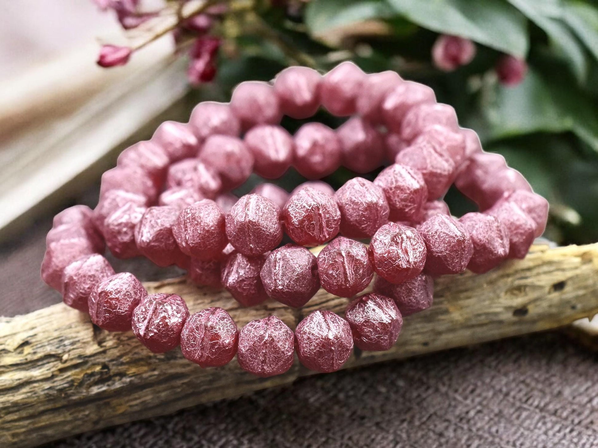 *20* 8mm Metallic Pink Washed Etched Ruby Red English Cut Round Beads