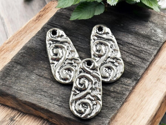 *20* 20x11mm Antique Silver Maya Spiral Charms