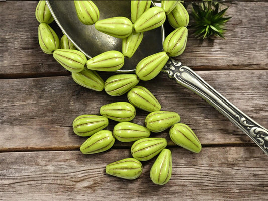 Czech Glass Beads - Melon Drop Beads - Teardrop Beads - 10pcs - 13x8mm - (989)