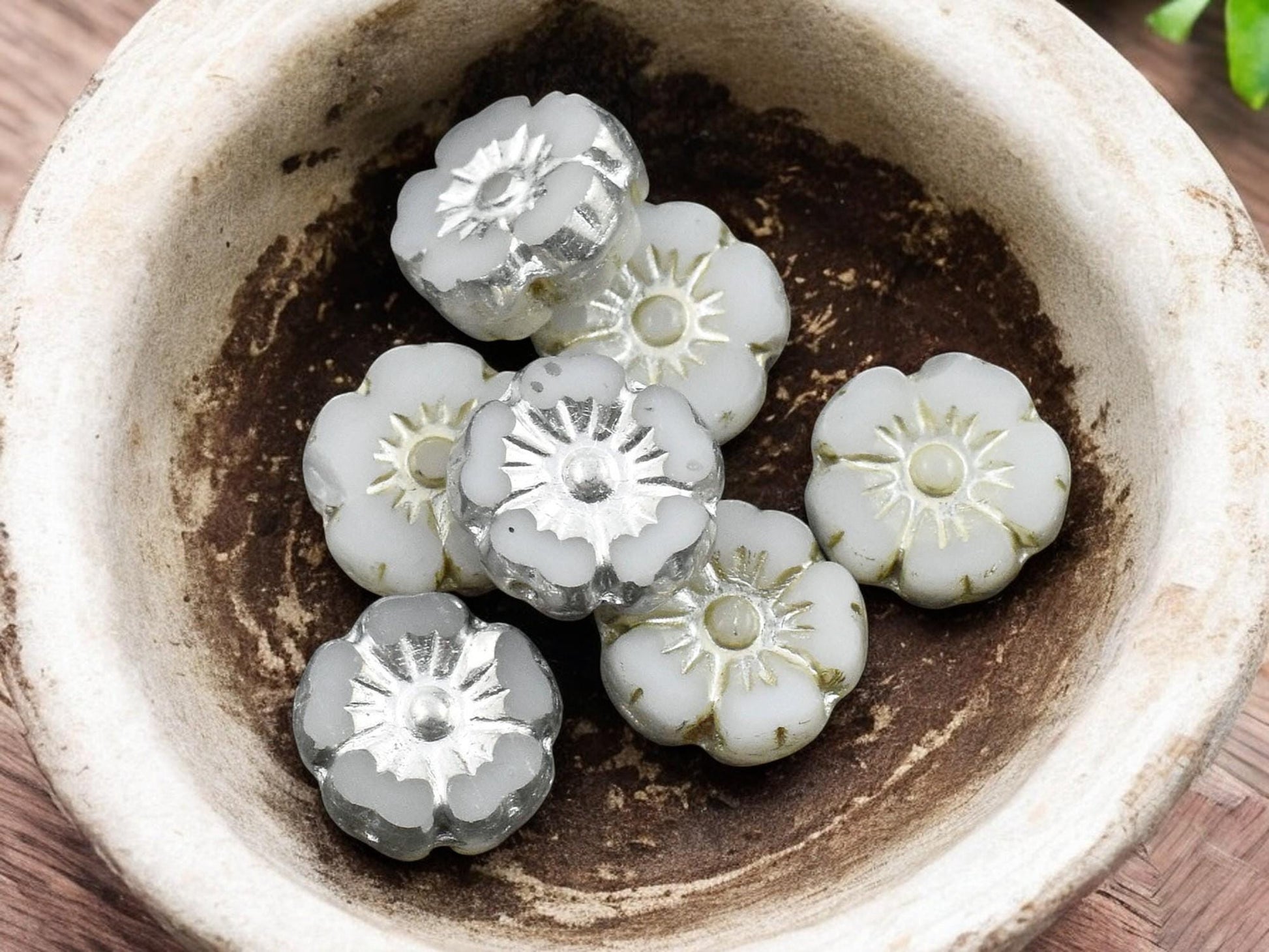 *16* 9mm Metallic Beige Washed Silvered White Table Cut Hawaiian Flower Beads