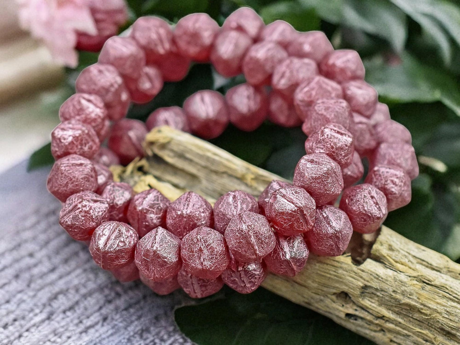 *20* 8mm Metallic Pink Washed Etched Ruby Red English Cut Round Beads