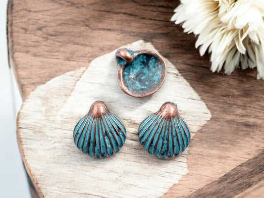 *10* 12x11mm Copper Patina Seashell Charms