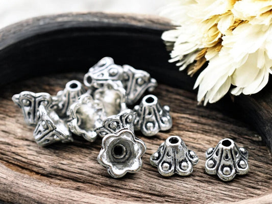*50* 10x6mm Antique Silver Scalloped Bead Caps