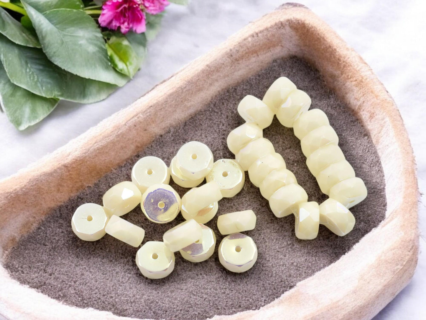 Heishi Beads - Czech Glass Beads - Fire Polished Beads - Rondelle Beads - 6x4mm - 15pcs - (1006)