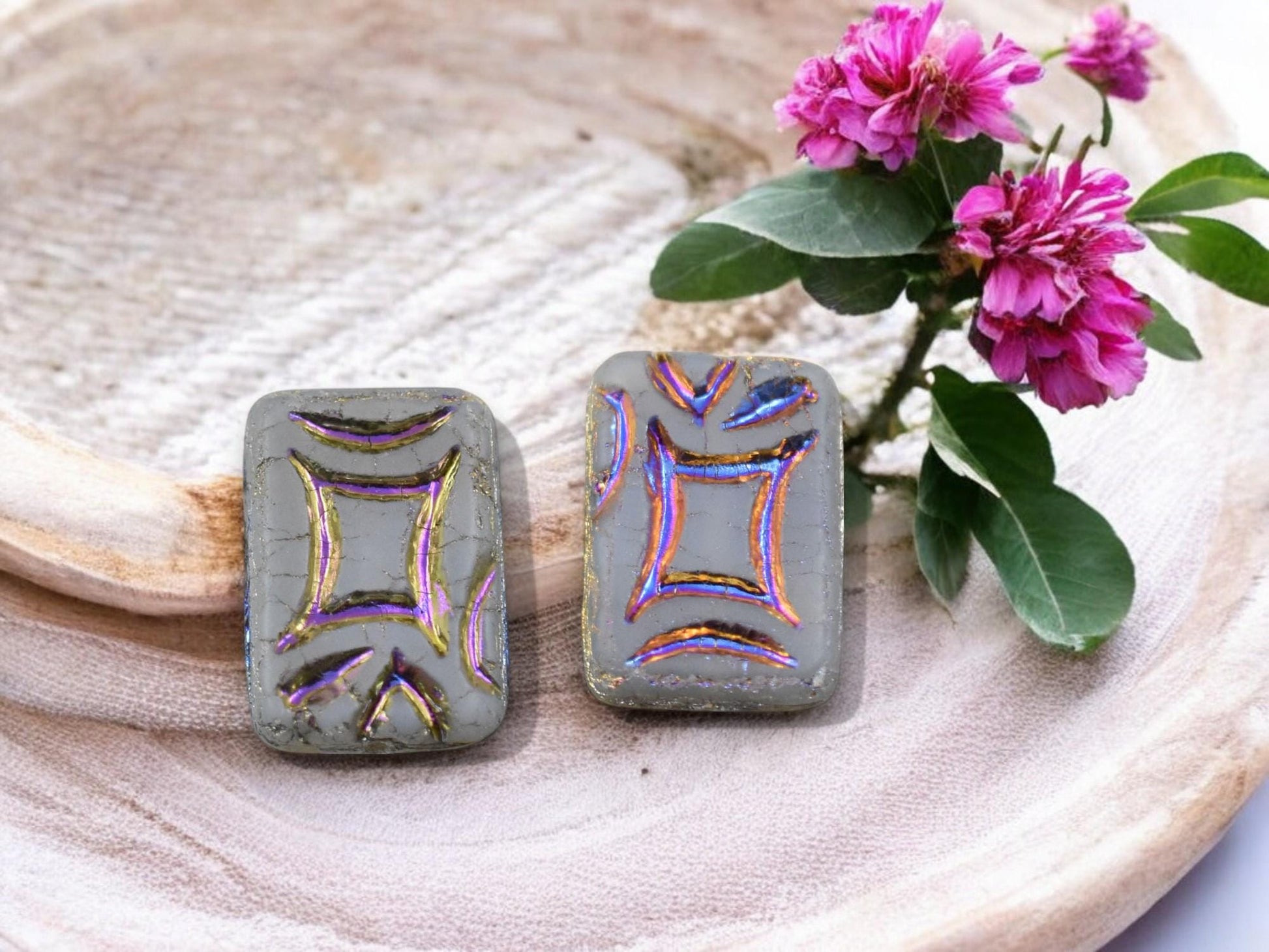 *2* 19x13mm Matte Grey Opal Sliperit Rainbow Rectangle Beads