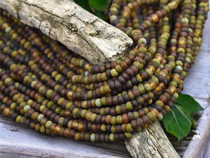 6/0 Aged Matte Hornet Picasso Mix Seed Beads (22" Strand)