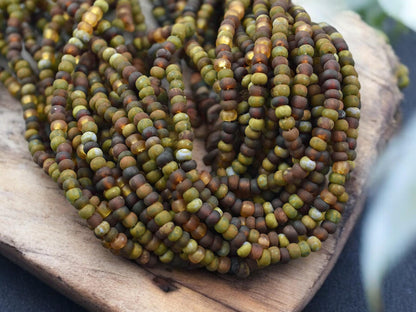 6/0 Aged Matte Hornet Picasso Mix Seed Beads (22" Strand)
