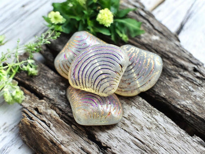 *8* 15x18mm Milky Crystal Sliperit Sea Shell Beads