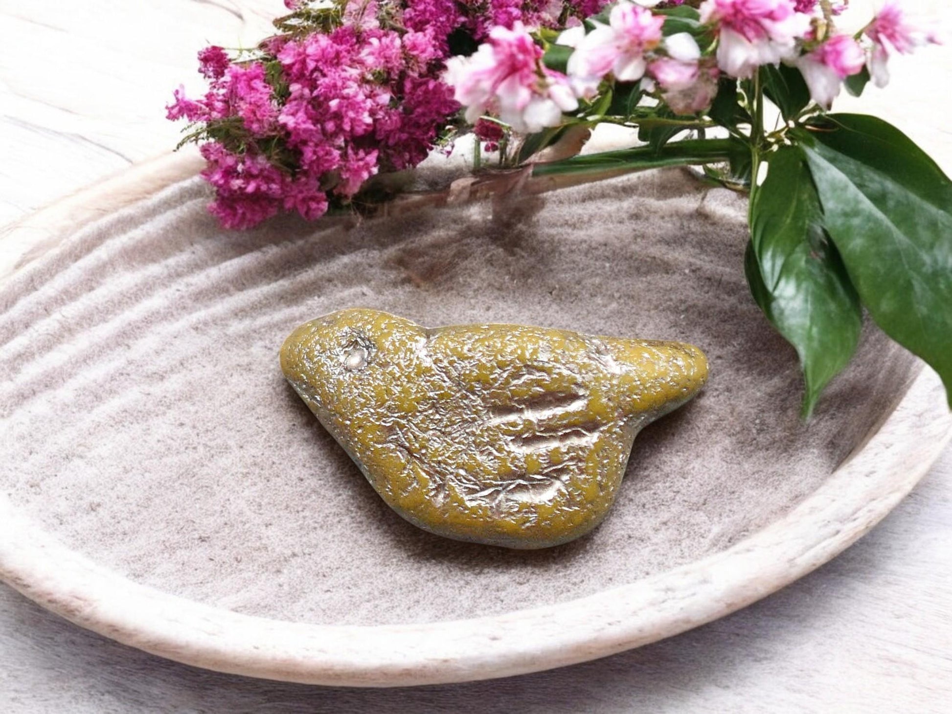 *6* 11x22mm Platinum Washed Etched Matte Goldenrod Bird Beads